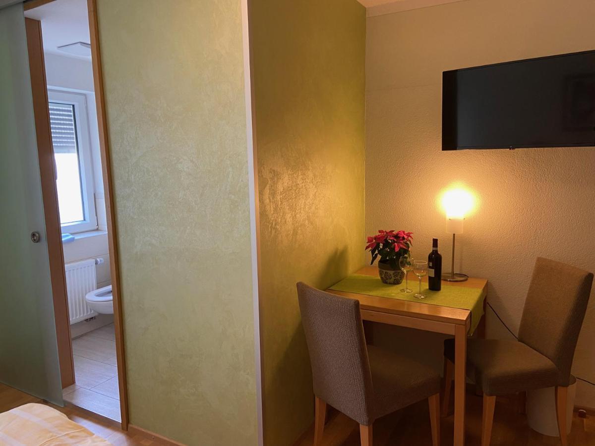 Hotel Goldener Loewe Günzburg Екстериор снимка