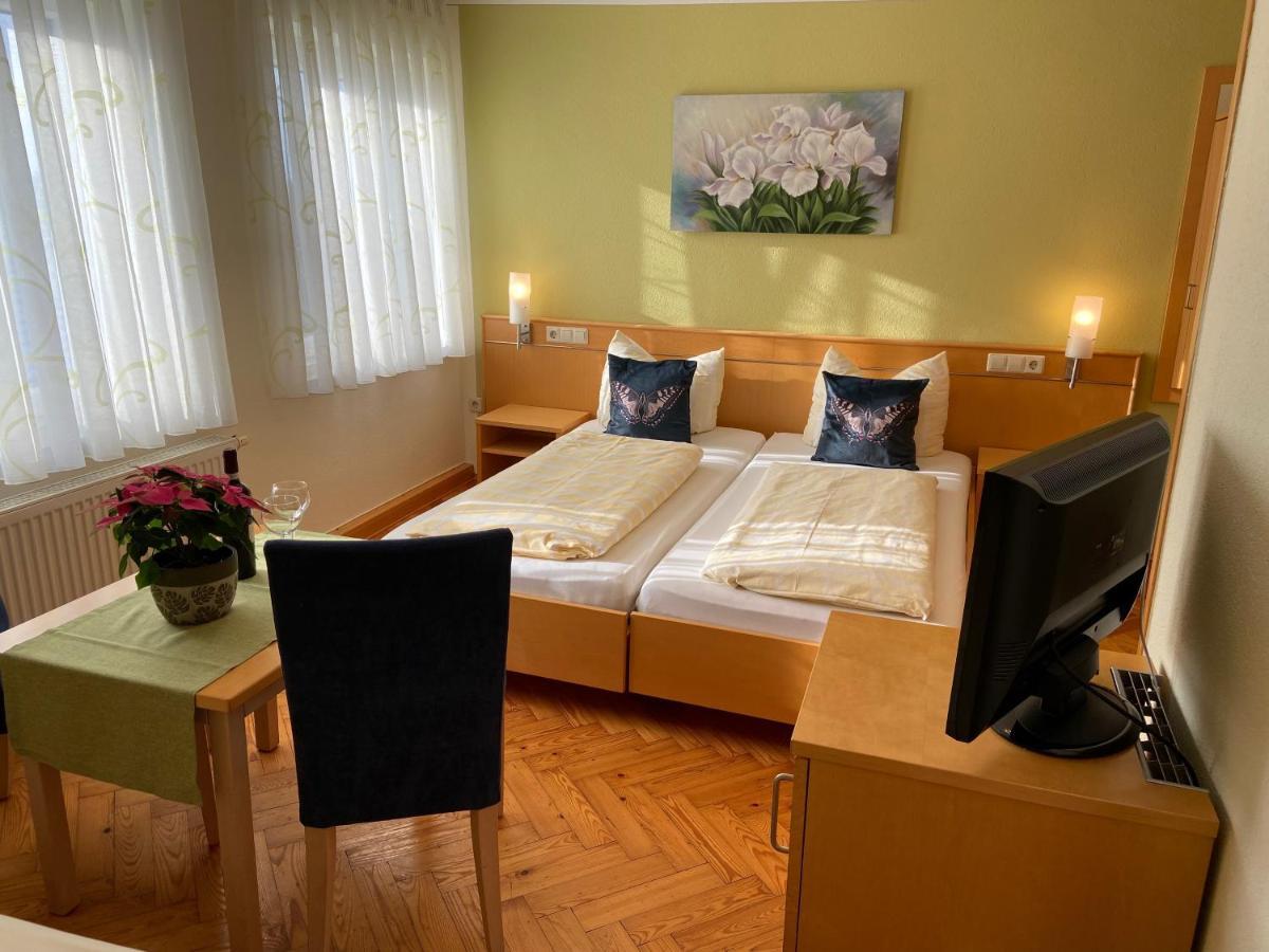 Hotel Goldener Loewe Günzburg Екстериор снимка