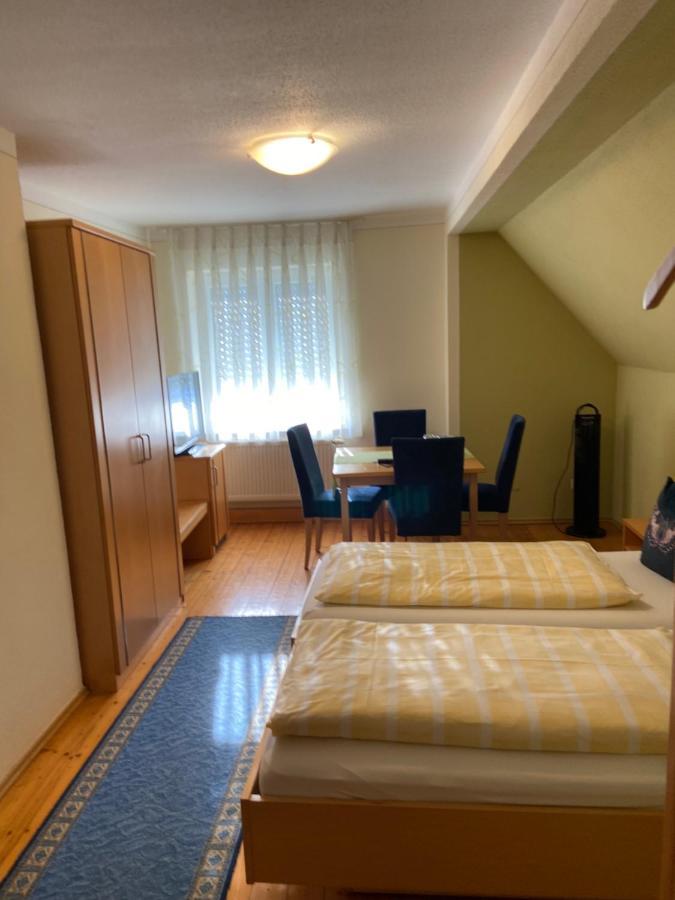 Hotel Goldener Loewe Günzburg Екстериор снимка
